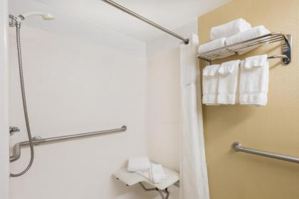 Ramada Plaza by Wyndham Portland - image 14