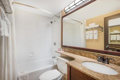 Ramada Plaza by Wyndham Portland - image 15