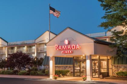 Ramada Plaza by Wyndham Portland - image 4
