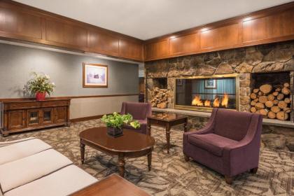 Ramada Plaza by Wyndham Portland - image 5