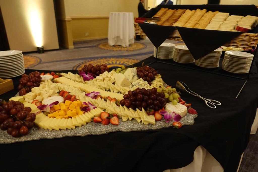 Holiday Inn Portland-By the Bay an IHG Hotel - image 7
