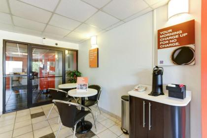Motel 6-Portland ME - image 13