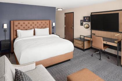 Courtyard by Marriott Portland Downtown/Waterfront - image 3