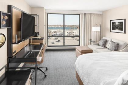 Courtyard by Marriott Portland Downtown/Waterfront - image 5
