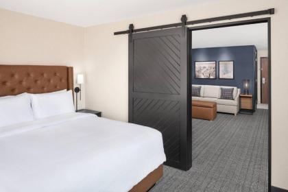 Courtyard by Marriott Portland Downtown/Waterfront - image 8