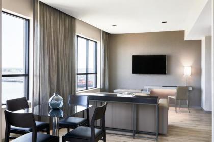 AC Hotel by Marriott Portland Downtown/Waterfront ME - image 9