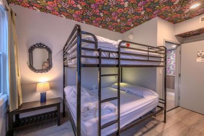 Black Elephant Hostel - image 5