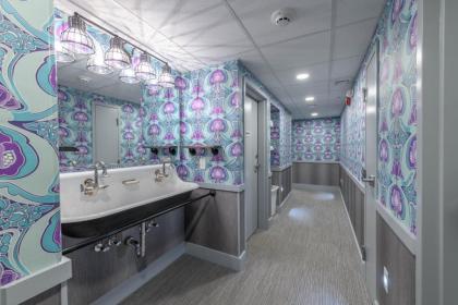 Black Elephant Hostel - image 6