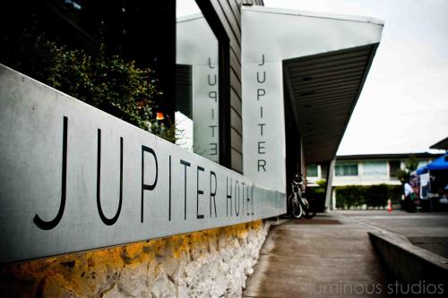 Jupiter Hotel - main image