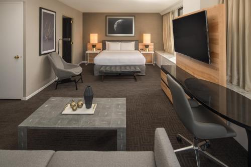 Hilton Portland Downtown - image 4