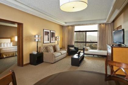 DoubleTree by Hilton Portland - image 3
