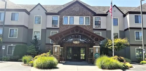 Homewood Suites by Hilton Portland Airport - main image