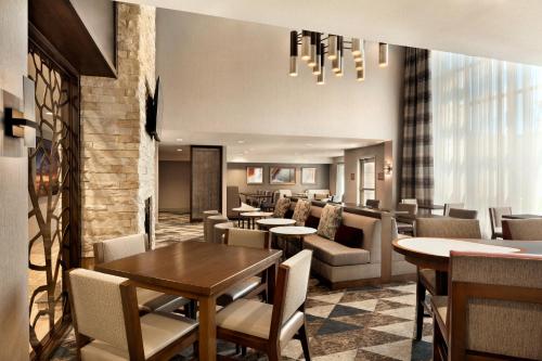 Homewood Suites by Hilton Portland Airport - image 5