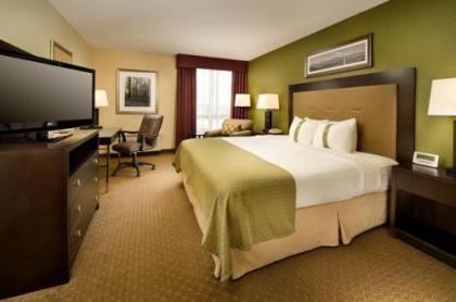 Holiday Inn Portland-Airport I-205 an IHG Hotel - image 1