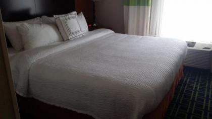 Fairfield Inn & Suites by Marriott Portland Airport - image 2