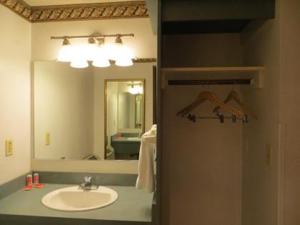 Portland Inn - image 22