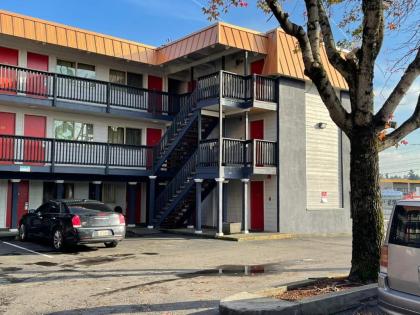 Portland Inn - image 28