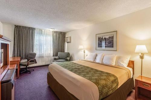 Rodeway Inn & Suites Hwy 217 & 26 W - main image