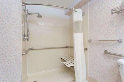 Ramada by Wyndham Portland - image 2