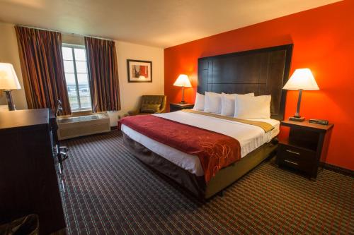 Bridgeway Inn & Suites - Portland Airport - main image