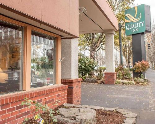 Quality Inn Downtown Convention Center Portland - main image