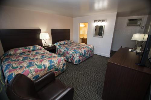 Eastside Lodge - image 2