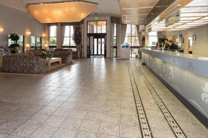 Shilo Inn Portland Airport - image 2