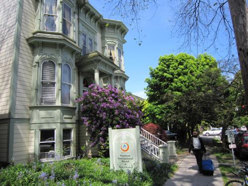 HI - Portland Northwest Hostel - main image