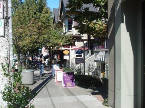 Portland International Guesthouse - image 3