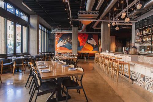 Hyatt Centric Downtown Portland - image 3