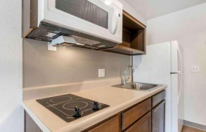 WoodSpring Suites Portland North Gresham - image 24