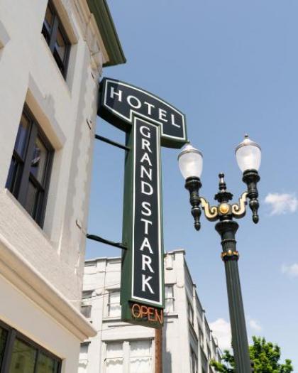 Hotel Grand Stark - image 4
