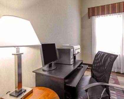 Quality Inn & Suites Portsmouth - image 6