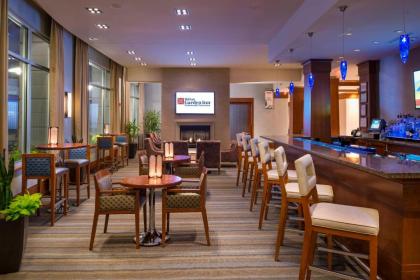 Hilton Garden Inn Portsmouth Downtown - image 3