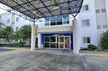 Motel 6-Portsmouth NH - image 10