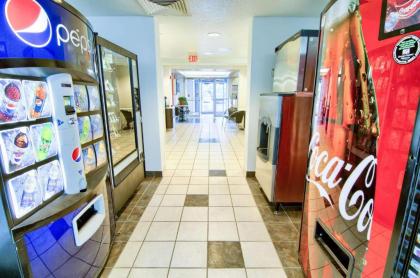 Motel 6-Portsmouth NH - image 4