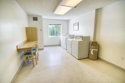 Motel 6-Portsmouth NH - image 8