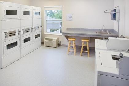 Homewood Suites by Hilton Portsmouth - image 14