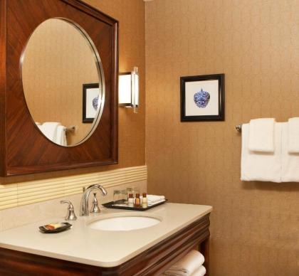 Sheraton Portsmouth Harborside Hotel - image 11