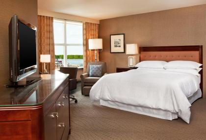 Sheraton Portsmouth Harborside Hotel - image 13