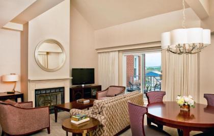 Sheraton Portsmouth Harborside Hotel - image 5