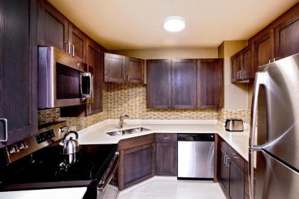 Sheraton Portsmouth Harborside Hotel - image 6