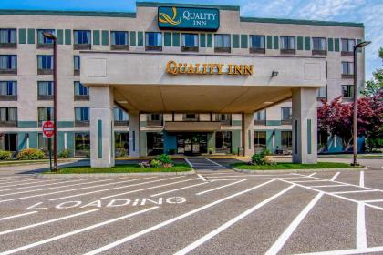 Quality Inn Portsmouth - image 5
