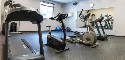 Best Western Plus Portsmouth Hotel & Suites - image 11