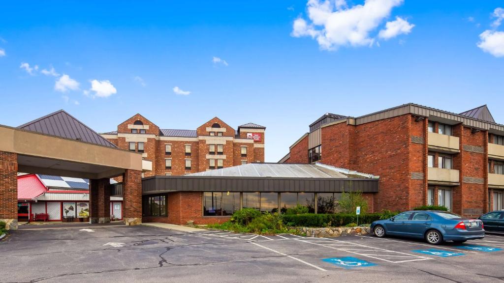 Best Western Plus Portsmouth Hotel & Suites - image 4