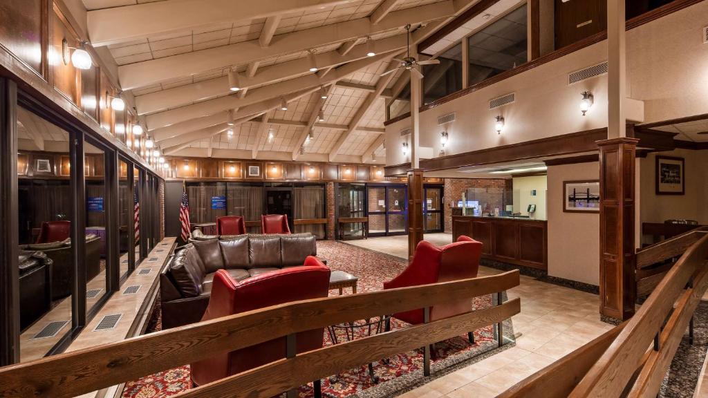 Best Western Plus Portsmouth Hotel & Suites - image 5