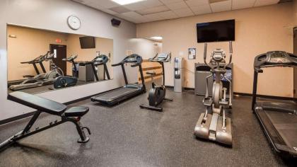 Best Western Plus Portsmouth Hotel & Suites - image 9