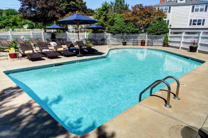 Port Inn and Suites Portsmouth Ascend Hotel Collection - image 10