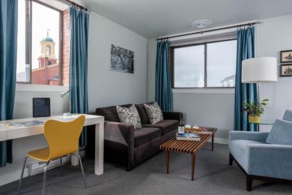 Ale House Inn - image 5