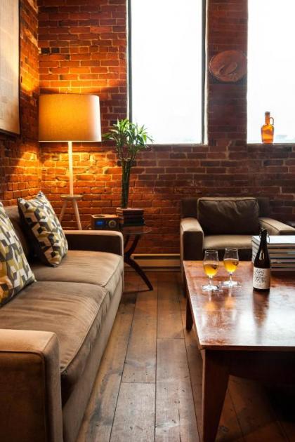 Ale House Inn - image 7